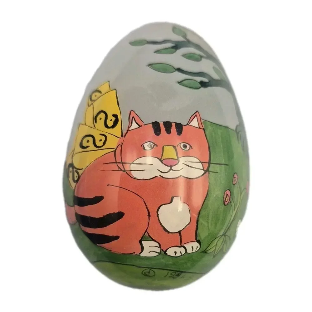 Vintage Reverse Painted Glass Egg with Adorable Cats Signed 3x1.5